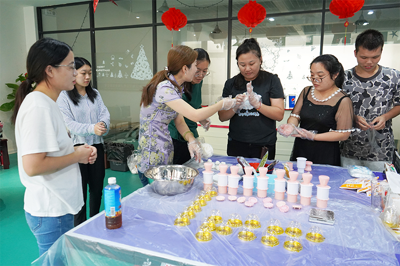 月圓中秋 · 集體慶生 | 溫馨九月，迎佳節(jié)，賀生辰，共團(tuán)圓！